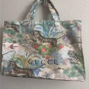 New Gucci gwp Floral and Tiger Canvas Tote